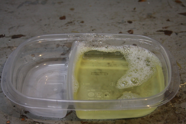 Evapo-Rust in container